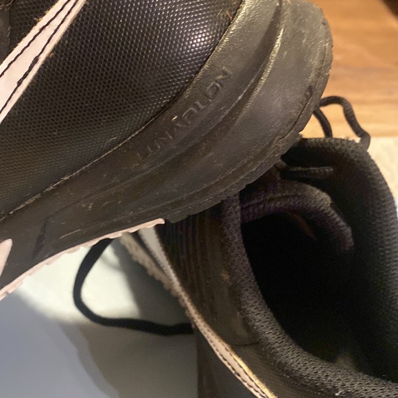 Nike Turf Shoes - Picture 3 of 5